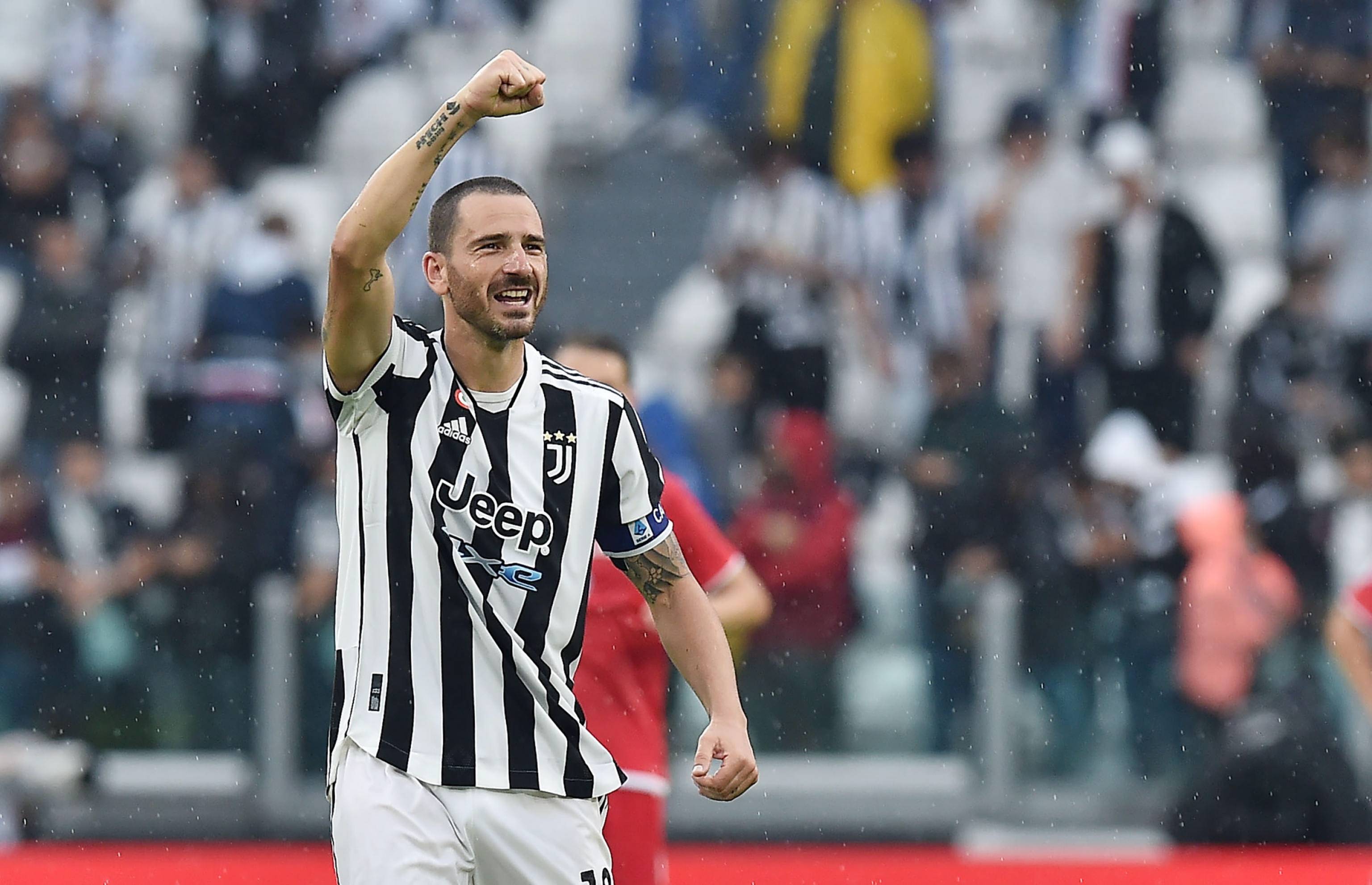 全市场：尤文和米兰正密切关注比利时17岁前锋穆泰巴（尤文与米兰密切考察17岁比利时前锋穆泰巴）