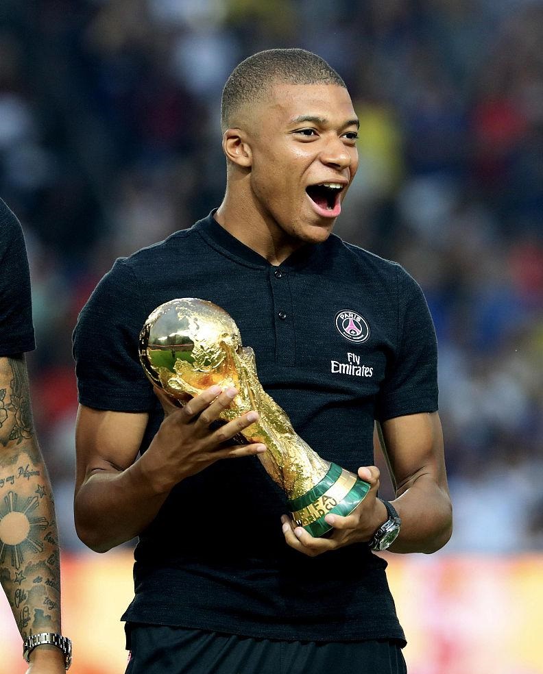 佩莱格里尼：“这支巴萨一直在上演精彩的比赛”（佩莱格里尼：这支巴萨始终奉献精彩比赛）