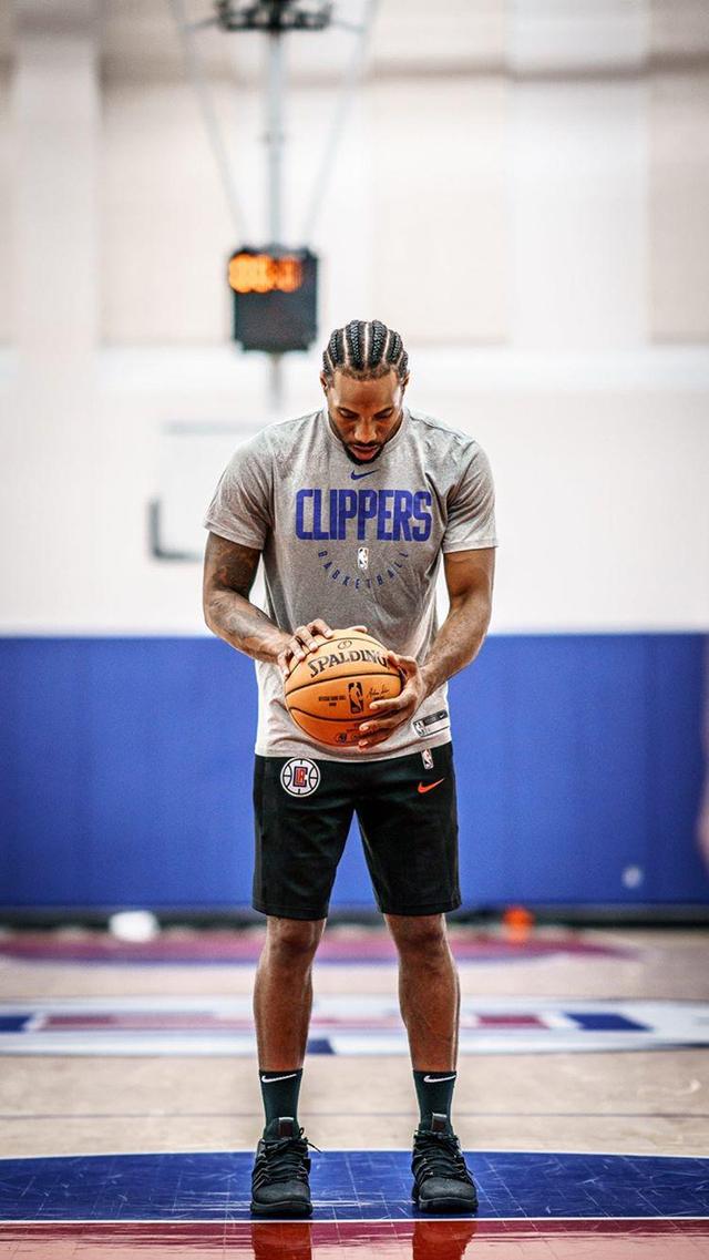 西甲前瞻：皇家社会主场强势但状态存疑，赫罗纳深陷降级区（西甲前瞻：皇家社会主场强势难掩状态起伏，赫罗纳困于降级区）